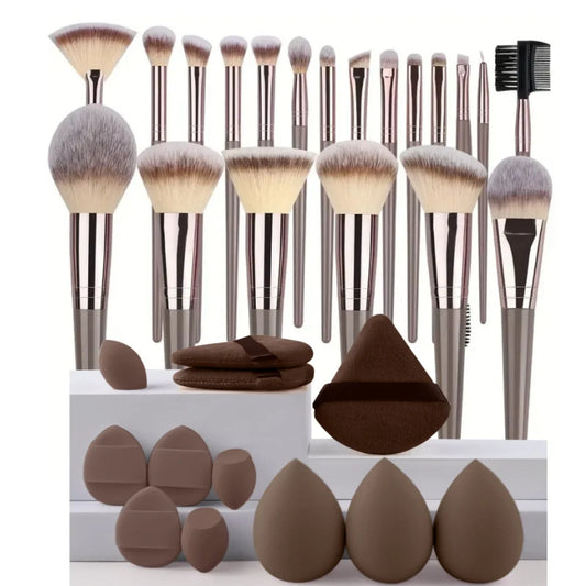 Beauty Blender, Powder Puff and Professional Brush Makeup Set