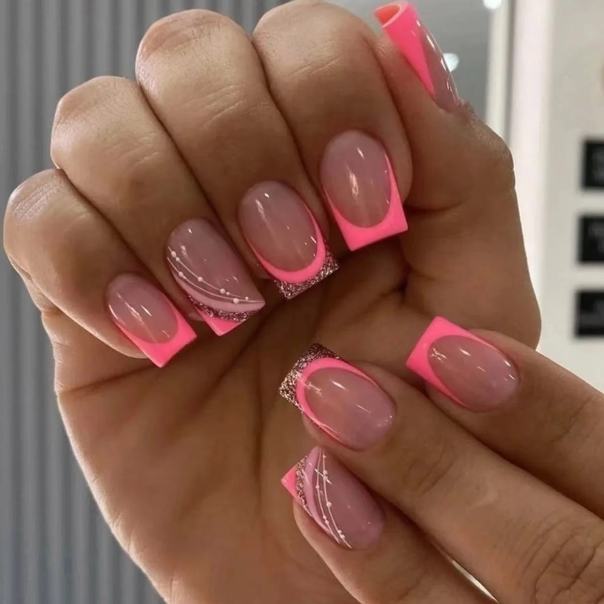 24Pcs Medium Short Square Press on Nails