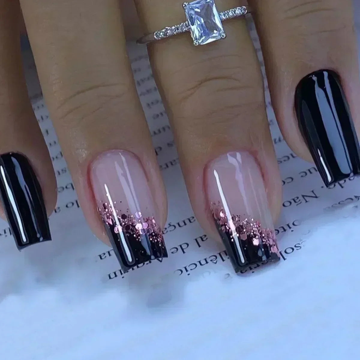 24Pcs Medium Short Square Press on Nails