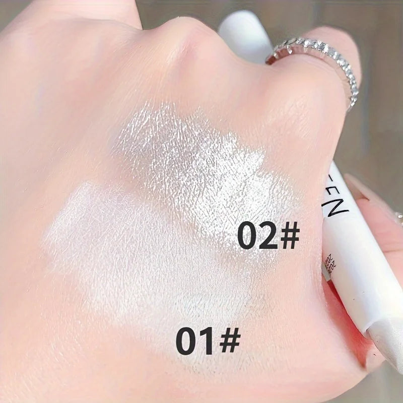 Shimmering Highlighter Stick